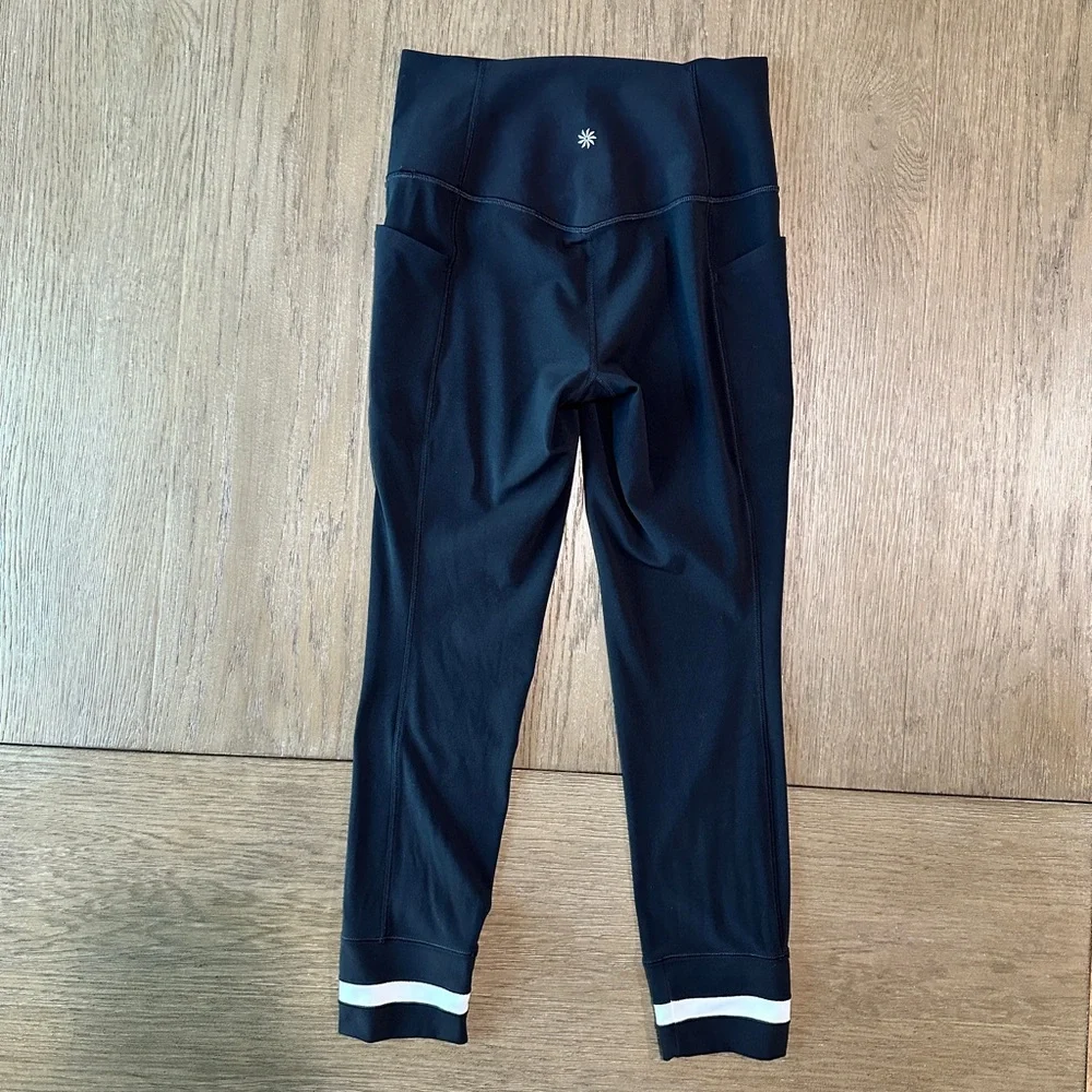 Athleta Salutation Stash Colorblock 7/8 Tight Size PS Black/White - Picture 9 of 11